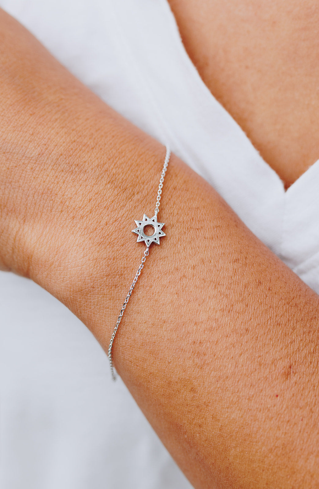 simple silver Bahai nine pointed star bracelet