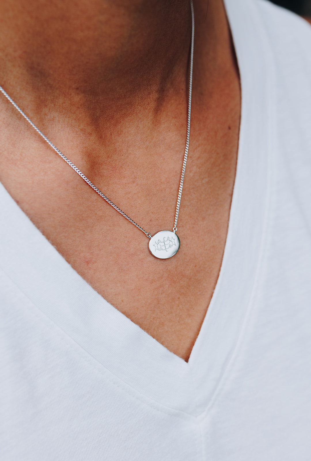 simple silver oval Bahai pendant necklace with ringstone symbol