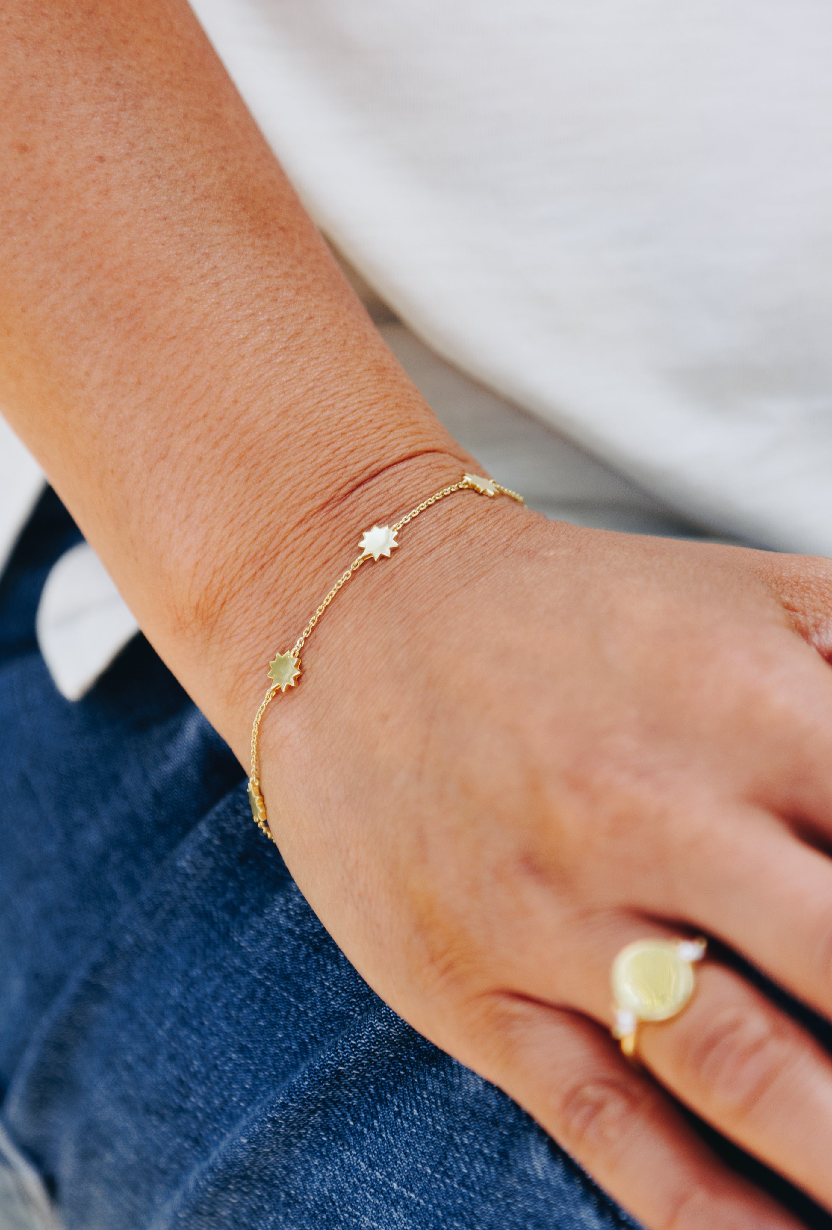Dainty Bahai Star Satellite Bracelet
