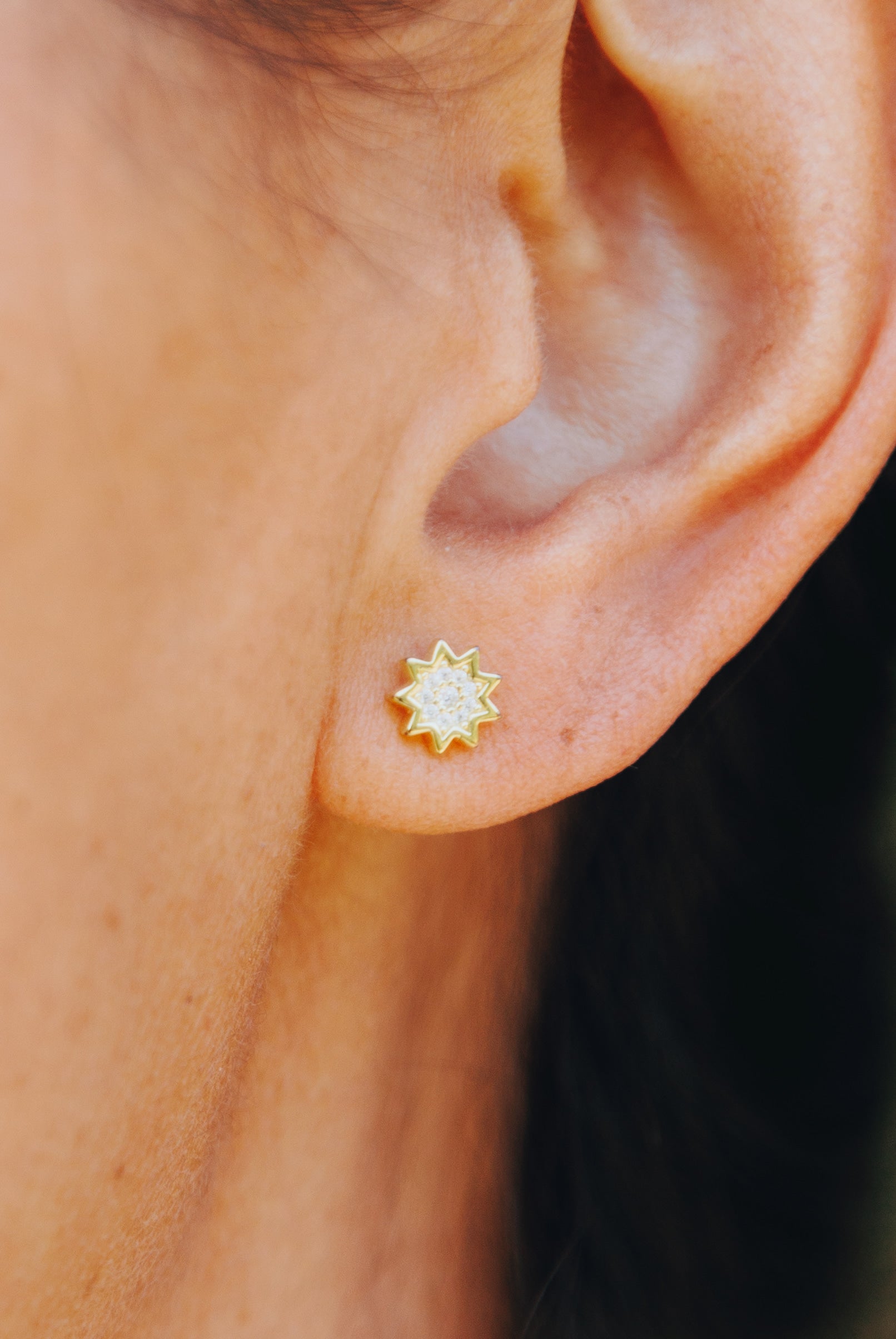 Dainty Diamond Star Stud Earrings